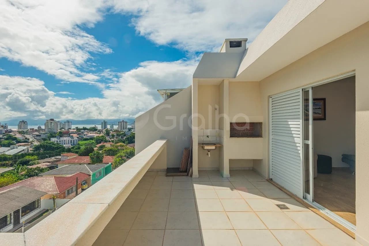 Cobertura para venda com 3 dormitórios em Capoeiras com 218 m² — foto principal