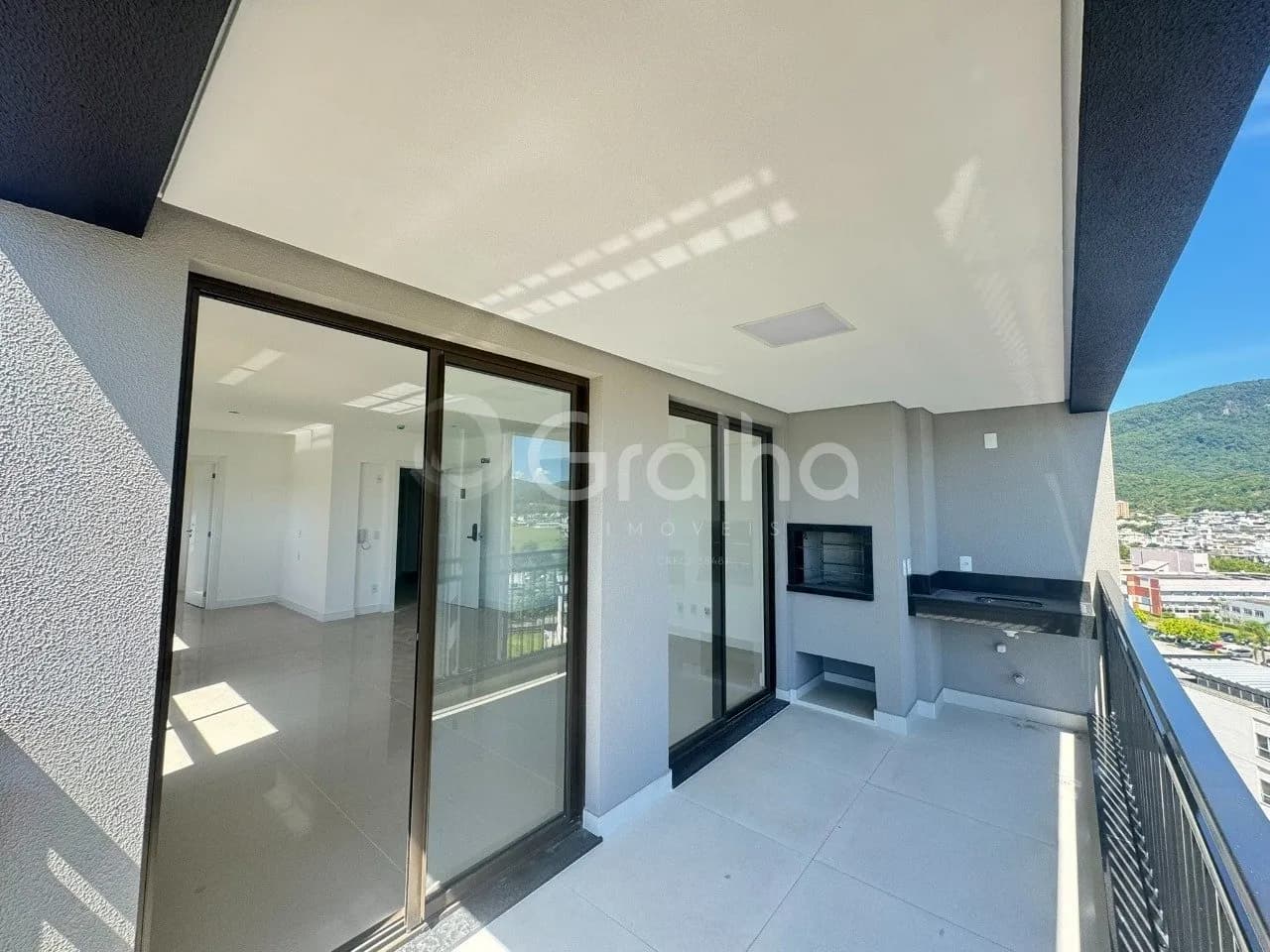 Apartamento para venda com 3 dormitórios em Pedra Branca com 106 m² — foto 2