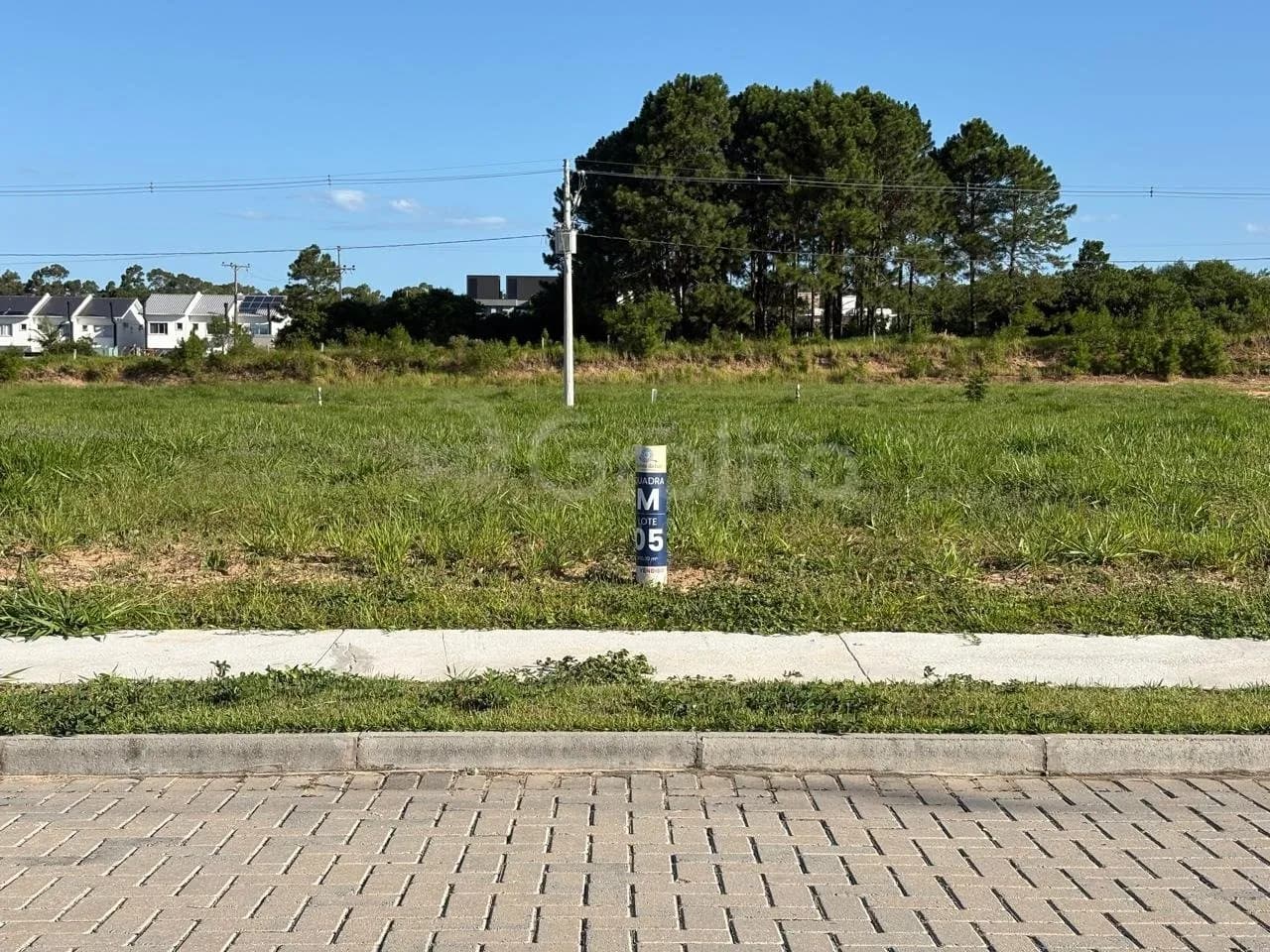 Terreno para venda em Ingleses Do Rio Vermelho com 600 m² — foto principal