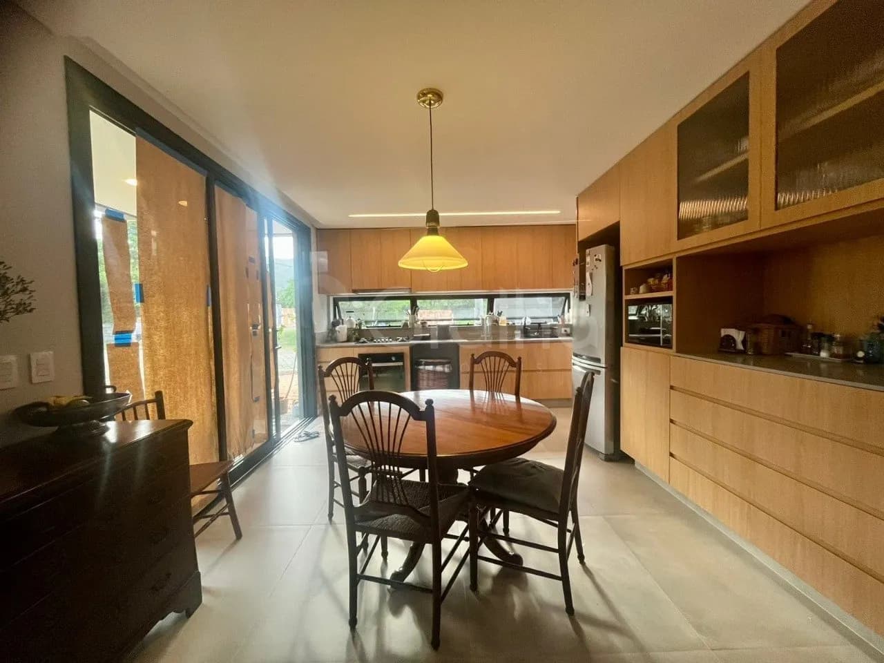 Casa para venda com 3 dormitórios em Pântano Do Sul com 148 m²