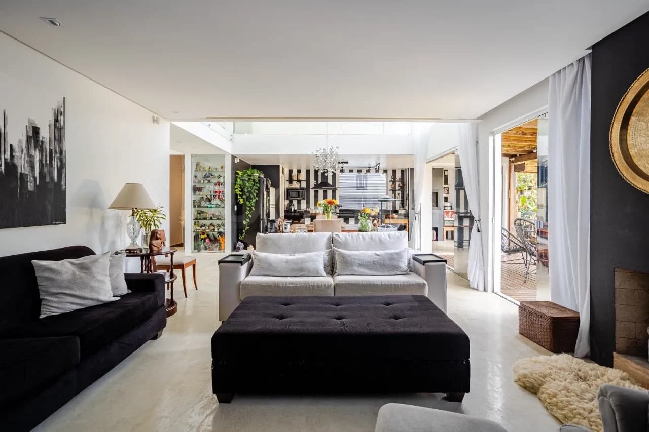 Casa para venda com 4 dormitórios em Jurerê com 279 m² — foto principal