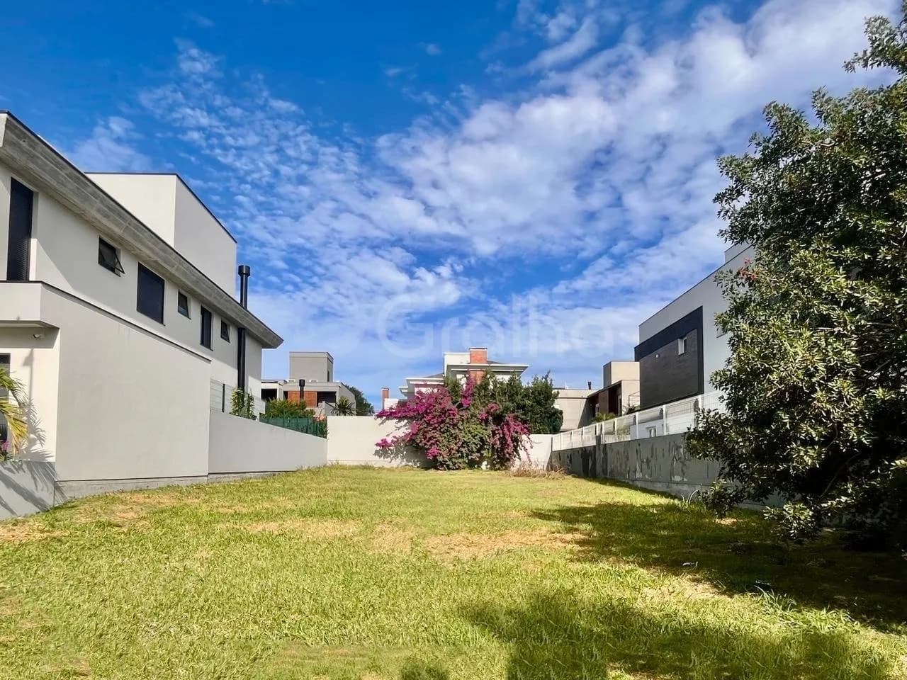 Terreno para venda em Lagoa Da Conceição com 450 m² — foto principal