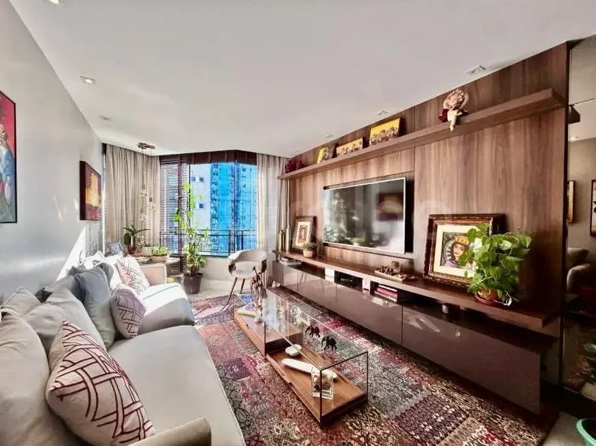 Apartamento para venda com 3 dormitórios em Centro com 97 m² — foto principal