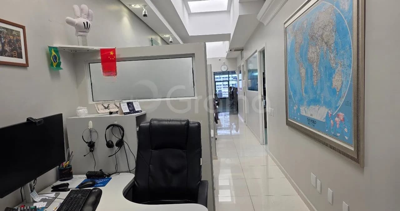 Sala comercial para venda em Centro com 151 m² — foto 2