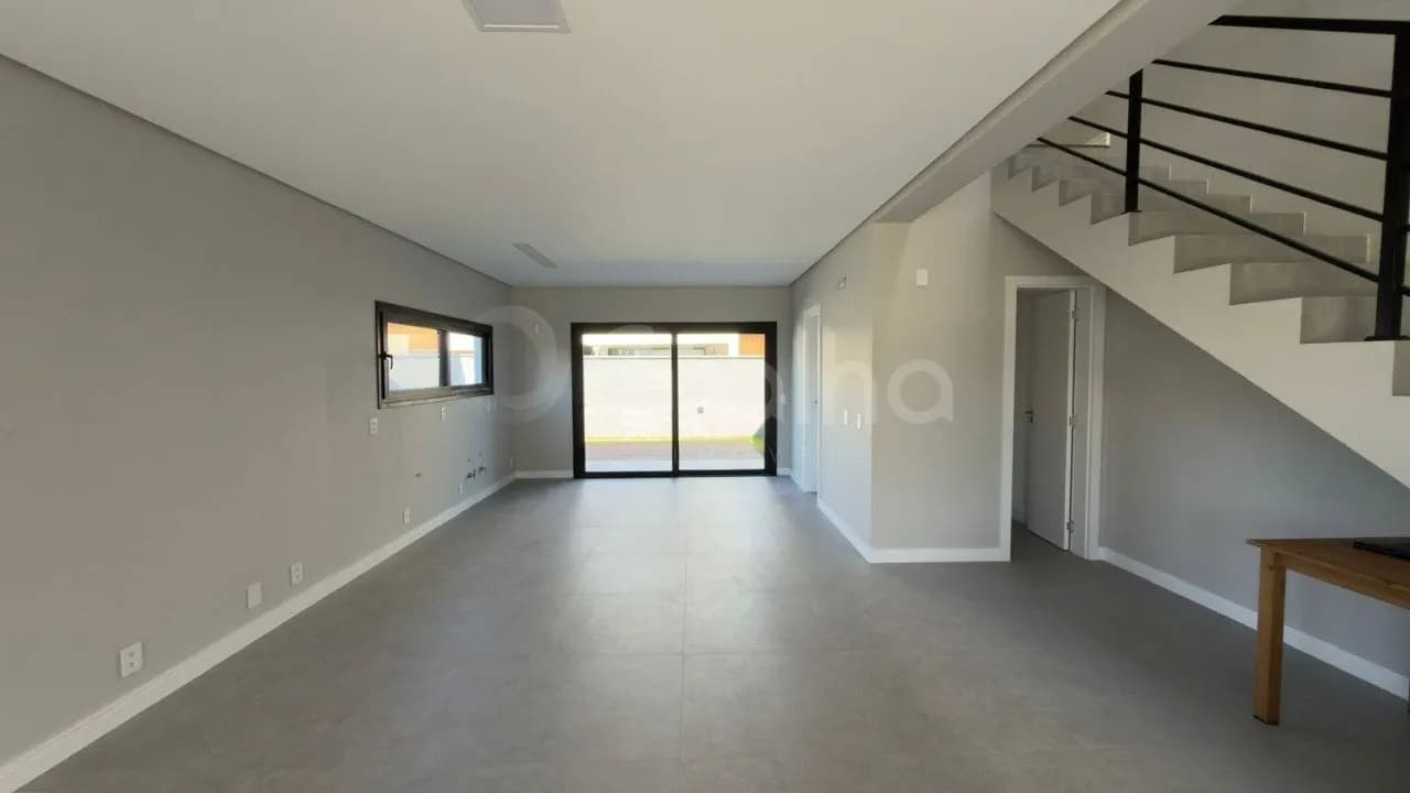 Casa para venda com 3 dormitórios em Rio Tavares com 175 m² — foto 2