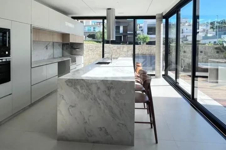 Casa de condomínio para venda com 3 dormitórios em Pedra Branca com 293 m² — foto 4