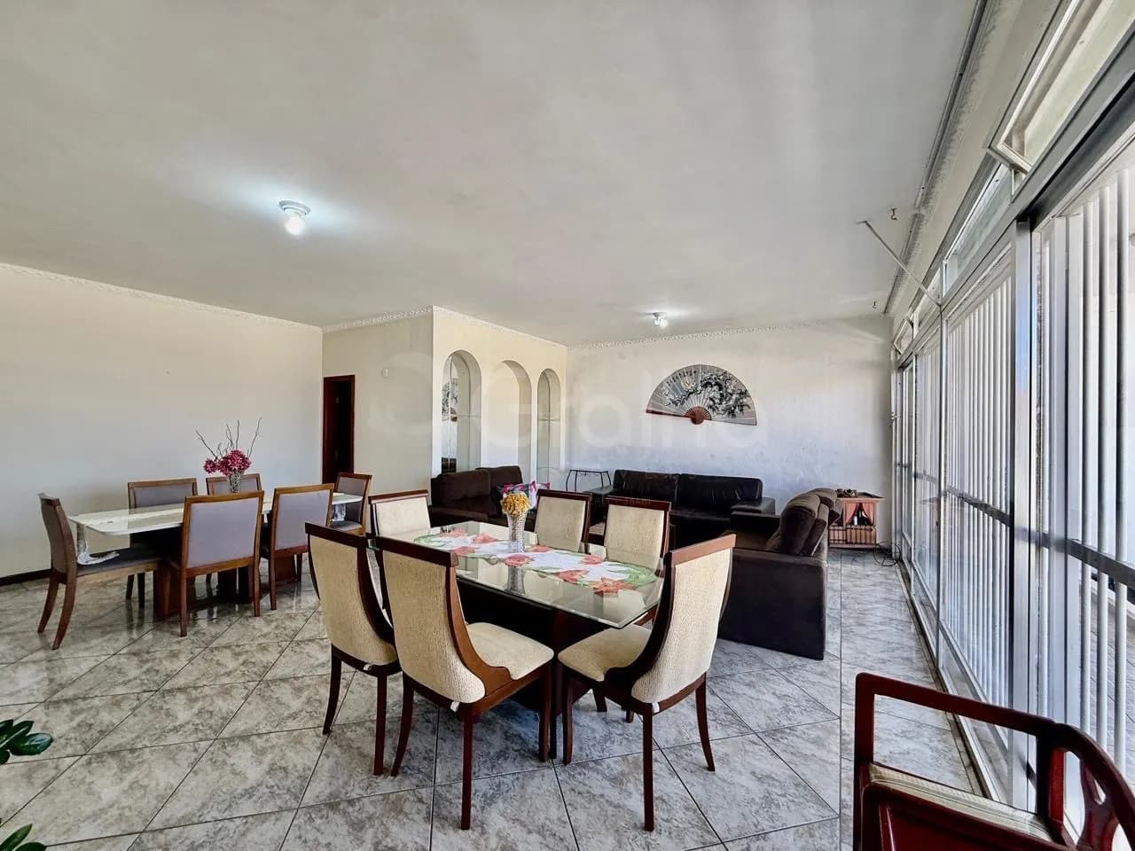 Casa para venda com 5 dormitórios em Itaguaçu com 337 m² — foto principal