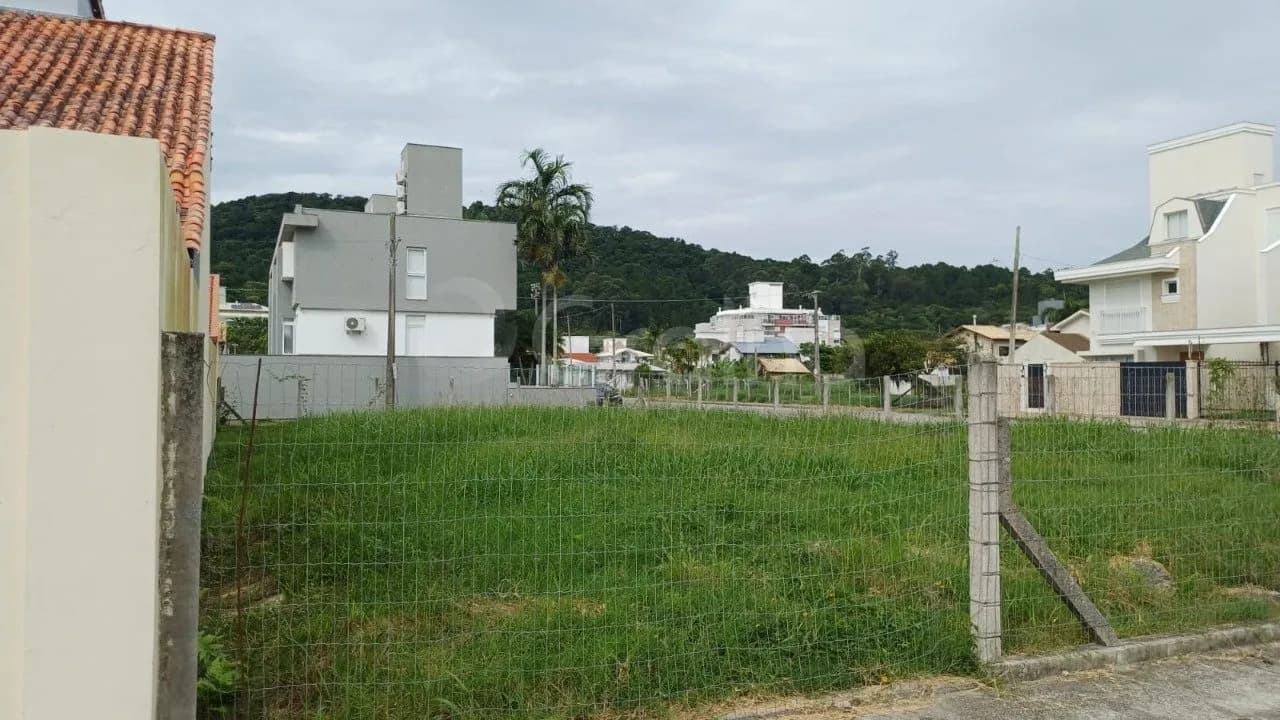 Terreno para venda em Jurerê com 450 m² — foto principal