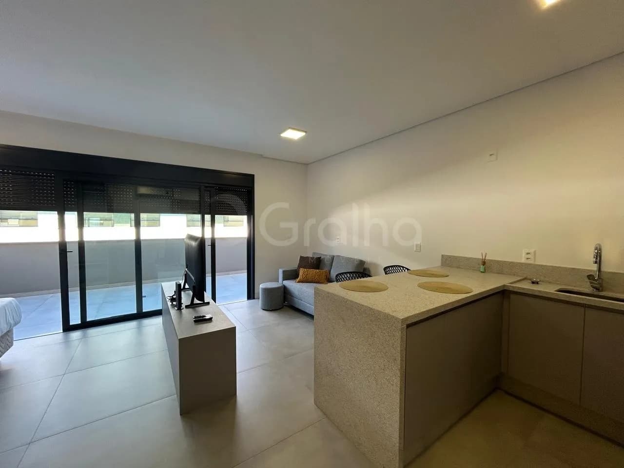 Apartamento para venda com 1 dormitório, em Saco Grande com 56 m² — foto 3