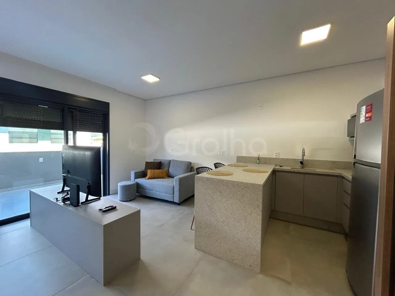 Apartamento para venda com 1 dormitório, em Saco Grande com 56 m² — foto 4