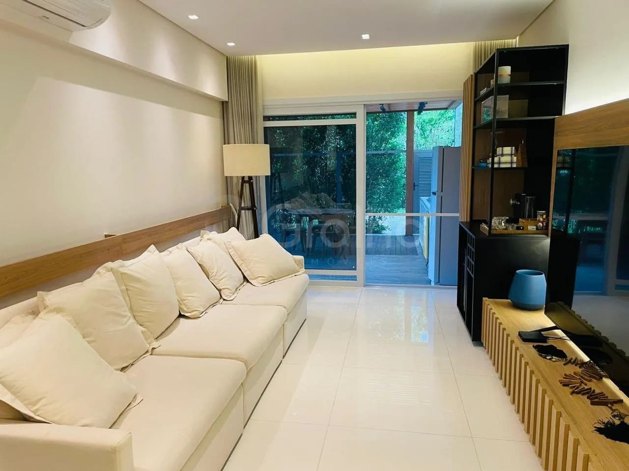 Apartamento garden para venda com 2 dormitórios em Jurerê com 136 m² — foto principal