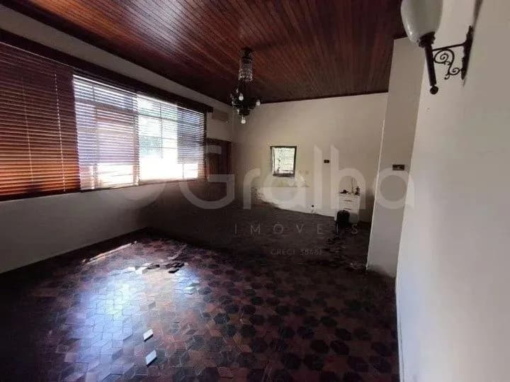 Casa para venda com 3 dormitórios em Centro com 216 m² — foto principal