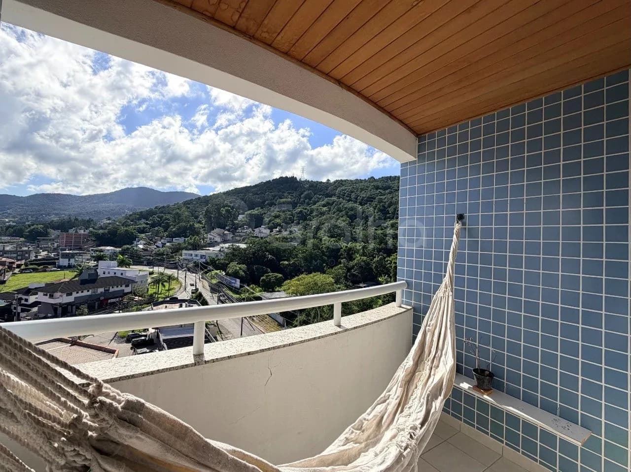 Apartamento para venda com 2 dormitórios em Côrrego Grande com 69 m² — foto 2