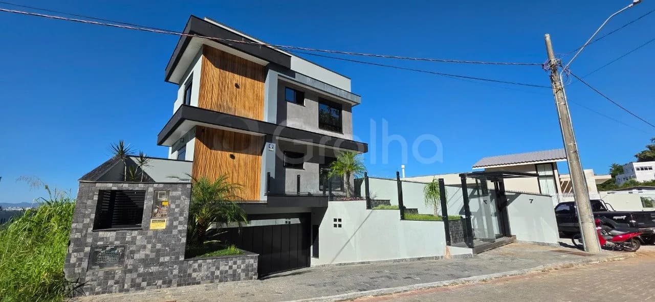 Casa para venda com 6 dormitórios em Ponta De Baixo com 486 m² — foto principal