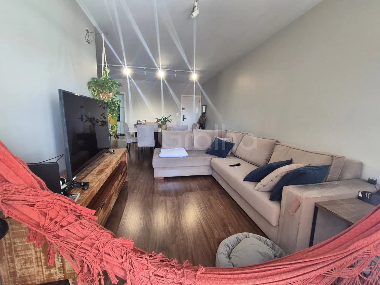 Apartamento para venda com 3 dormitórios em Coqueiros com 120 m² — foto 2