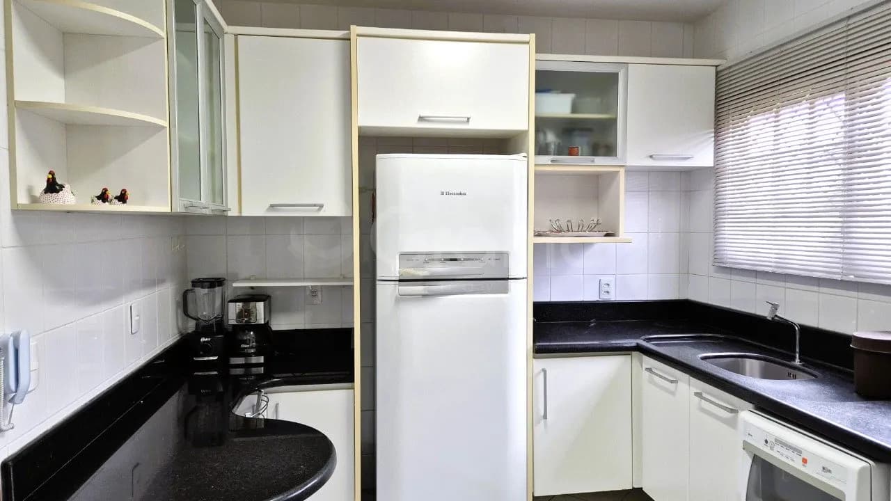 Casa para venda com 3 dormitórios em Carianos com 130 m² — foto 3