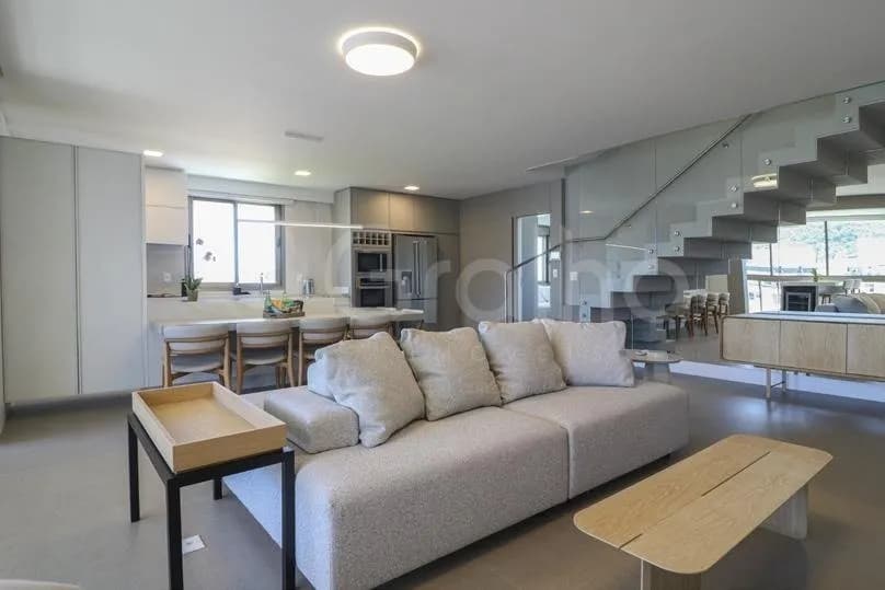 Apartamento duplex para venda com 3 dormitórios em Jurerê com 165 m² — foto 2