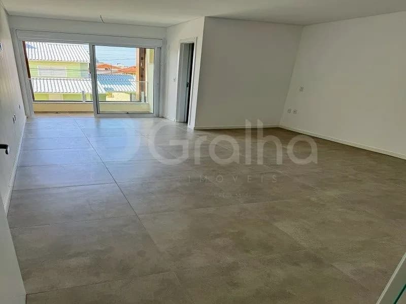 Casa para venda com 2 dormitórios em Ingleses Do Rio Vermelho com 131 m² — foto principal