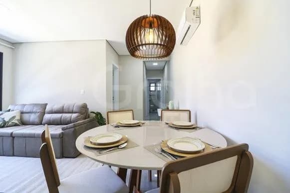 Apartamento para venda com 2 dormitórios em Santinho com 63 m² — foto 2