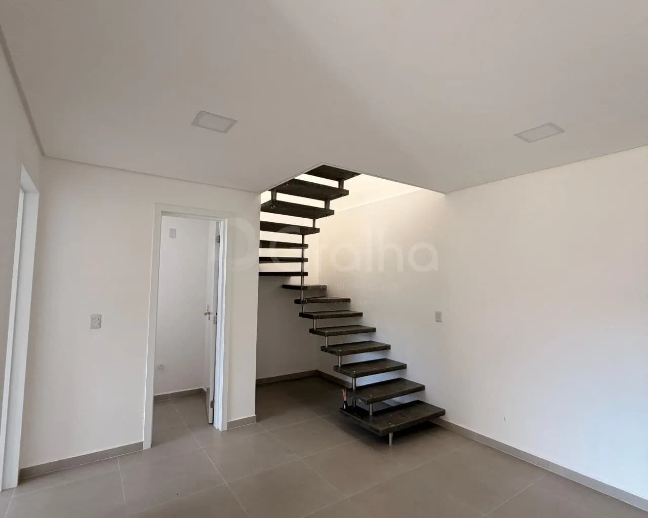 Cobertura para venda com 3 dormitórios em Ingleses Do Rio Vermelho com 161 m² — foto 3