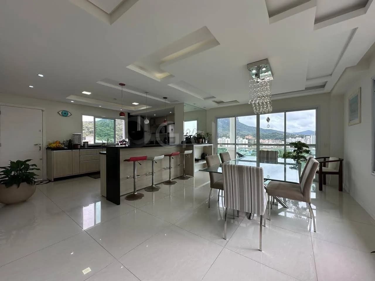 Casa para venda com 3 dormitórios em Pedra Branca com 300 m² — foto 3