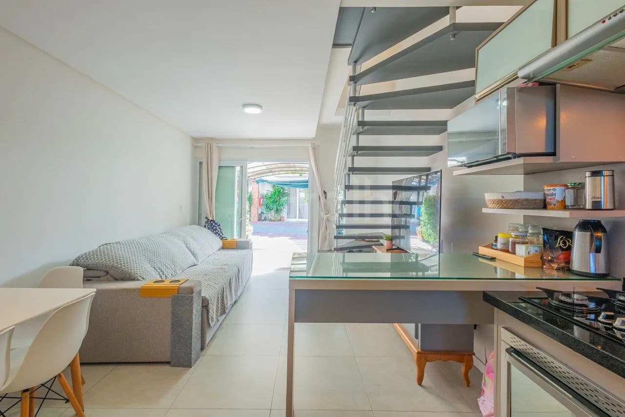 Casa de condomínio para venda com 2 dormitórios em Armação do Pântano Do Sul com 73 m² — foto 2