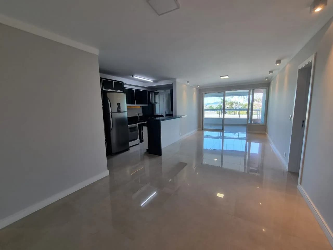 Apartamento para venda com 3 dormitórios em Campeche com 122 m² — foto principal
