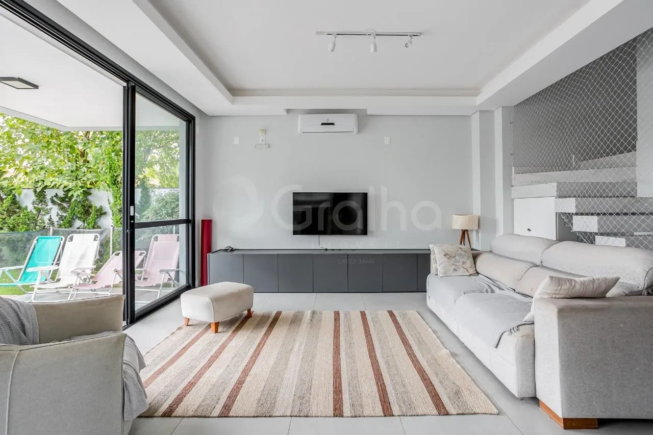 Casa de condomínio para venda com 3 dormitórios em Rio Tavares com 233 m² — foto 2
