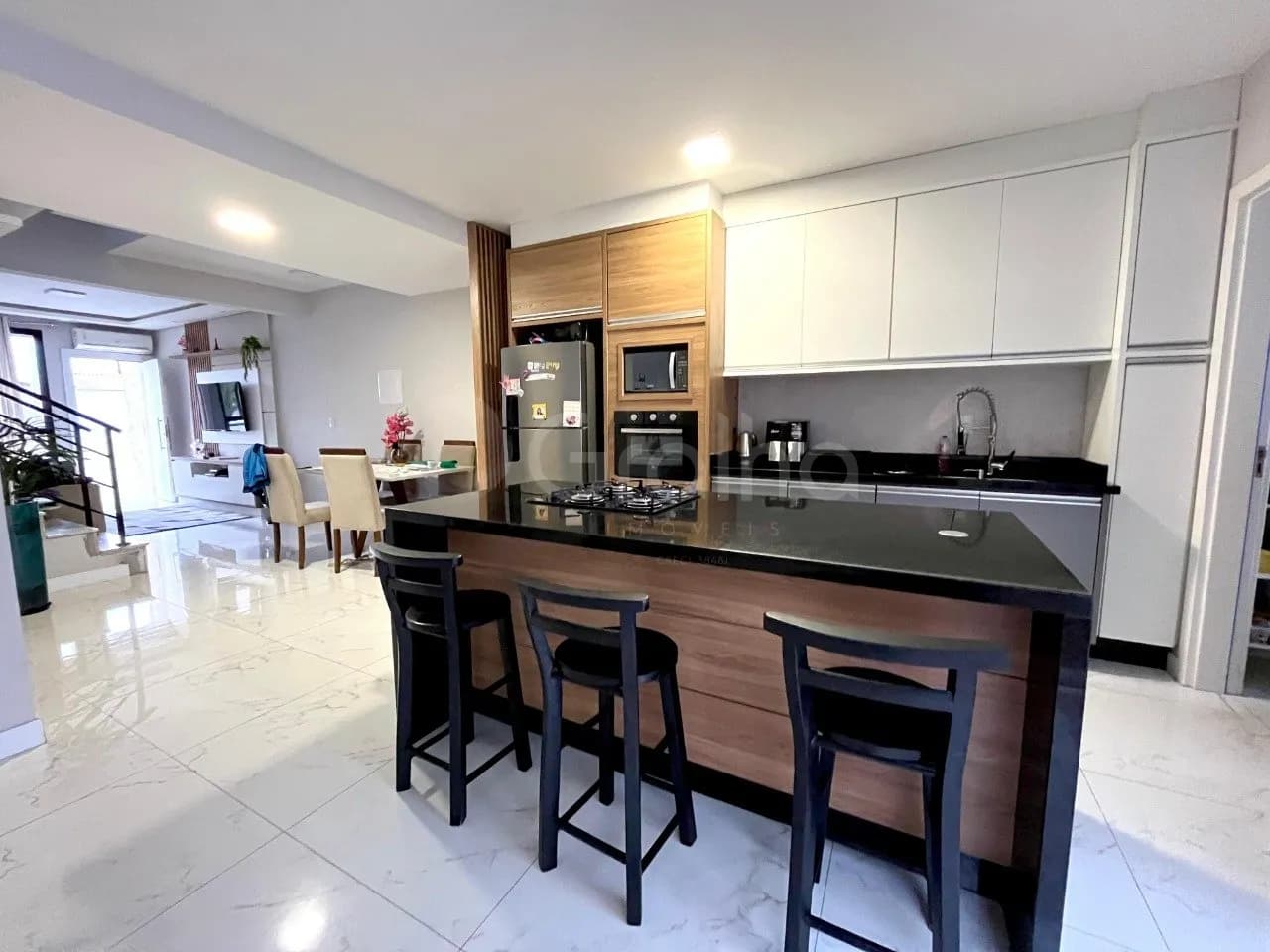 Casa para venda com 3 dormitórios em Carianos com 135 m² — foto 3