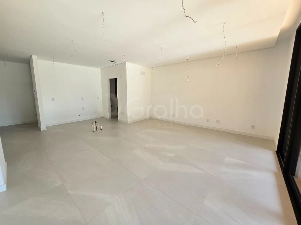Apartamento para venda com 2 dormitórios em Cacupé com 142 m² — foto 3