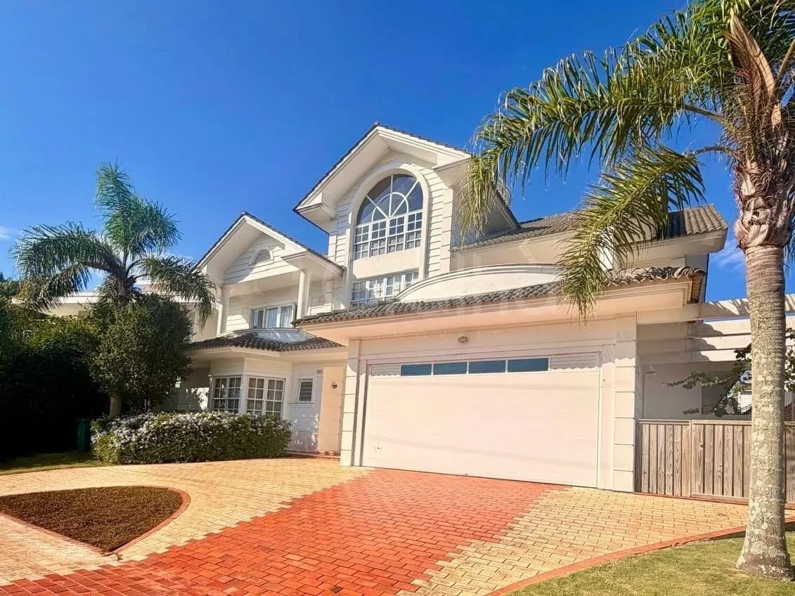 Casa para venda com 4 dormitórios em Jurerê Internacional com 453 m² — foto principal