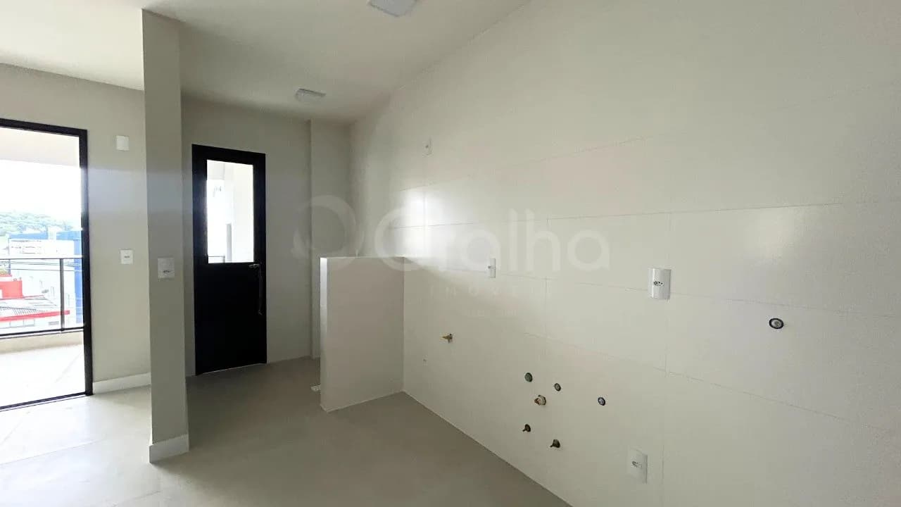 Apartamento para venda com 3 dormitórios em Pedra Branca com 99 m² — foto 4