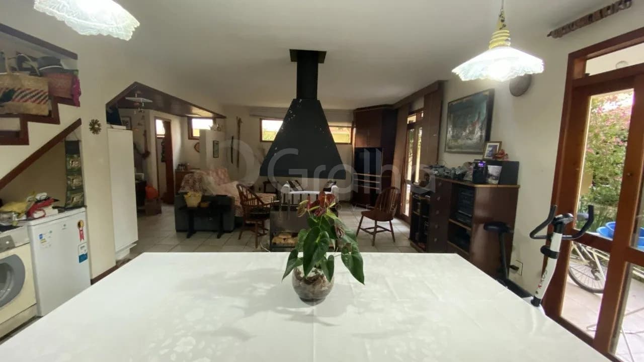 Casa para venda com 4 dormitórios em Campeche com 204 m² — foto 3