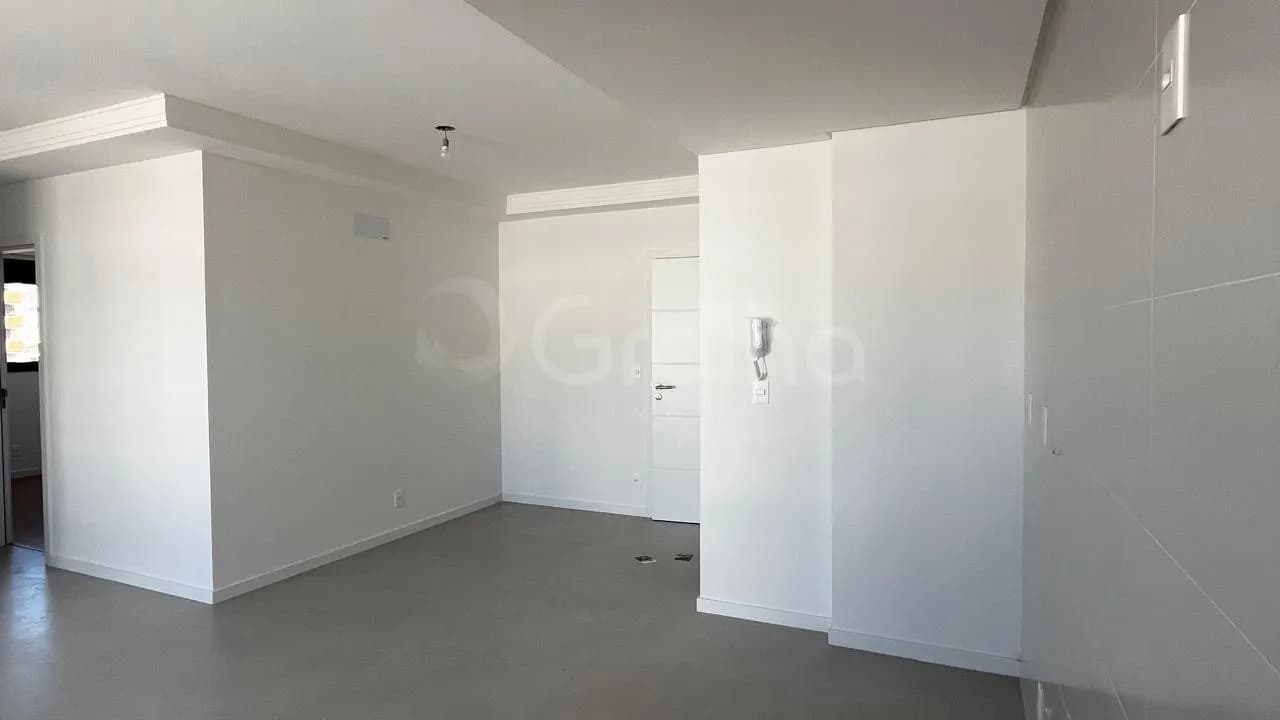 Apartamento para venda com 2 dormitórios em Centro com 69 m² — foto principal