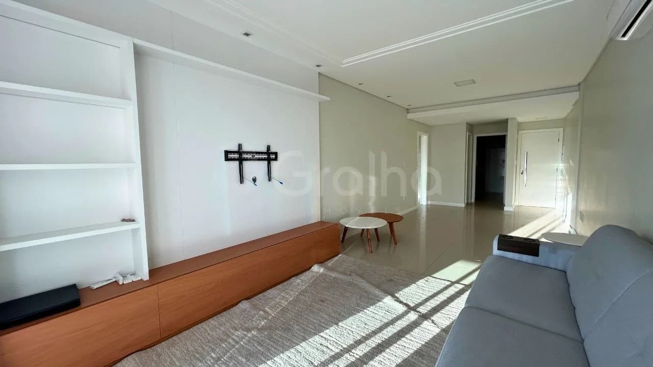 Apartamento para venda com 3 dormitórios em Centro com 124 m² — foto 2