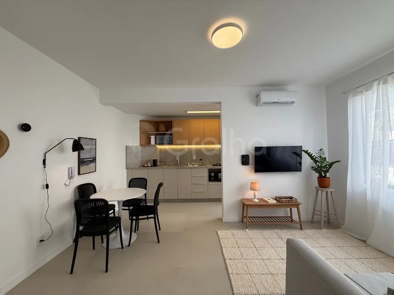 Apartamento para venda com 1 dormitório, em Ingleses Do Rio Vermelho com 40 m² — foto principal