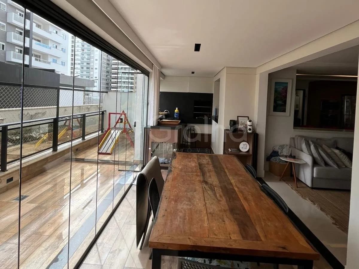 Apartamento para venda com 3 dormitórios em Campinas com 169 m² — foto principal