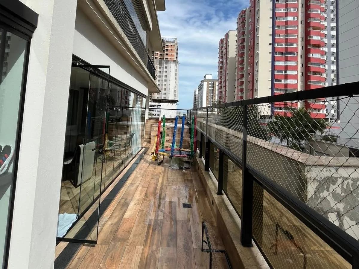 Apartamento para venda com 3 dormitórios em Campinas com 169 m² — foto 4
