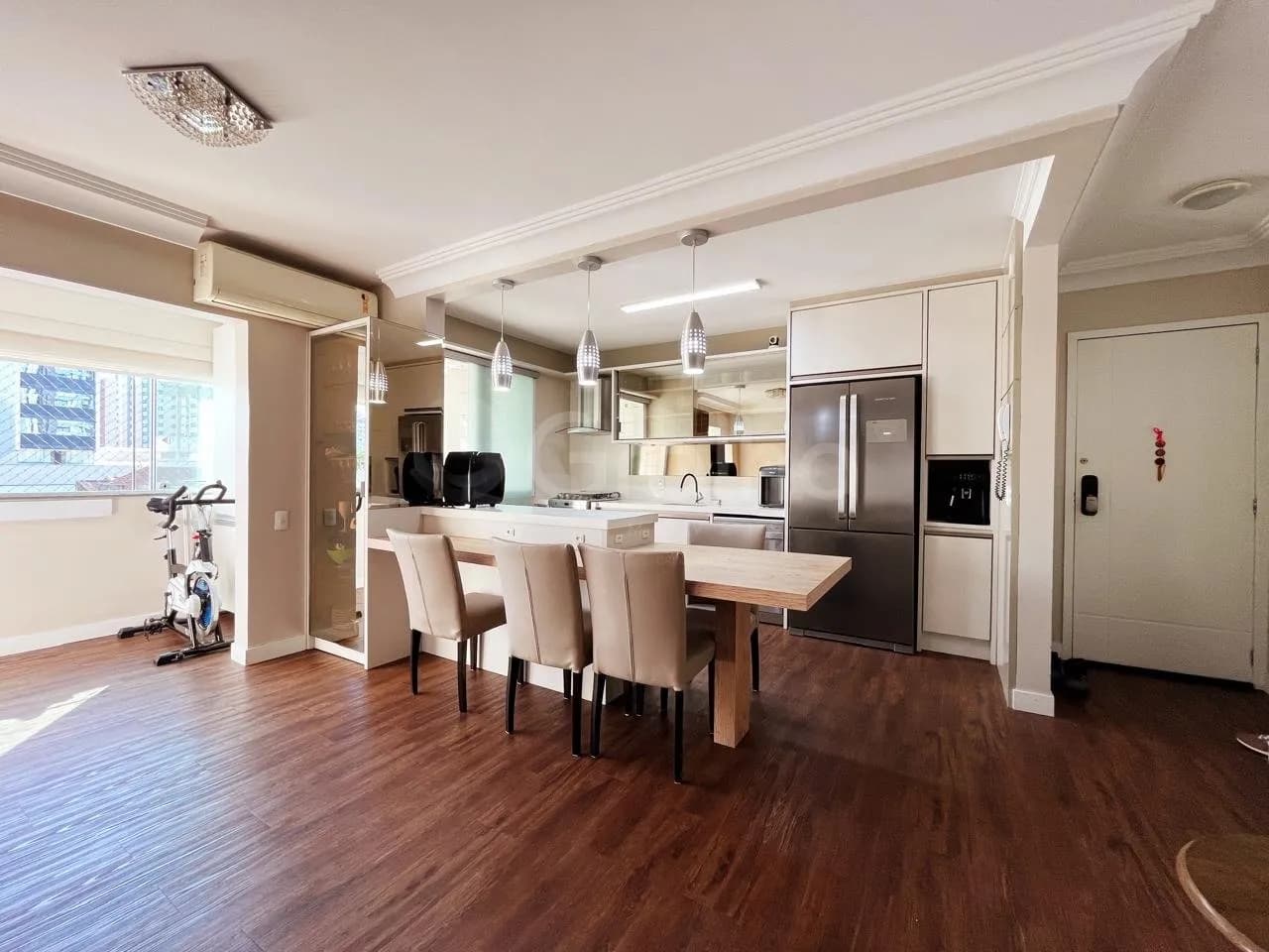 Apartamento para venda com 3 dormitórios em Centro com 89 m² — foto principal