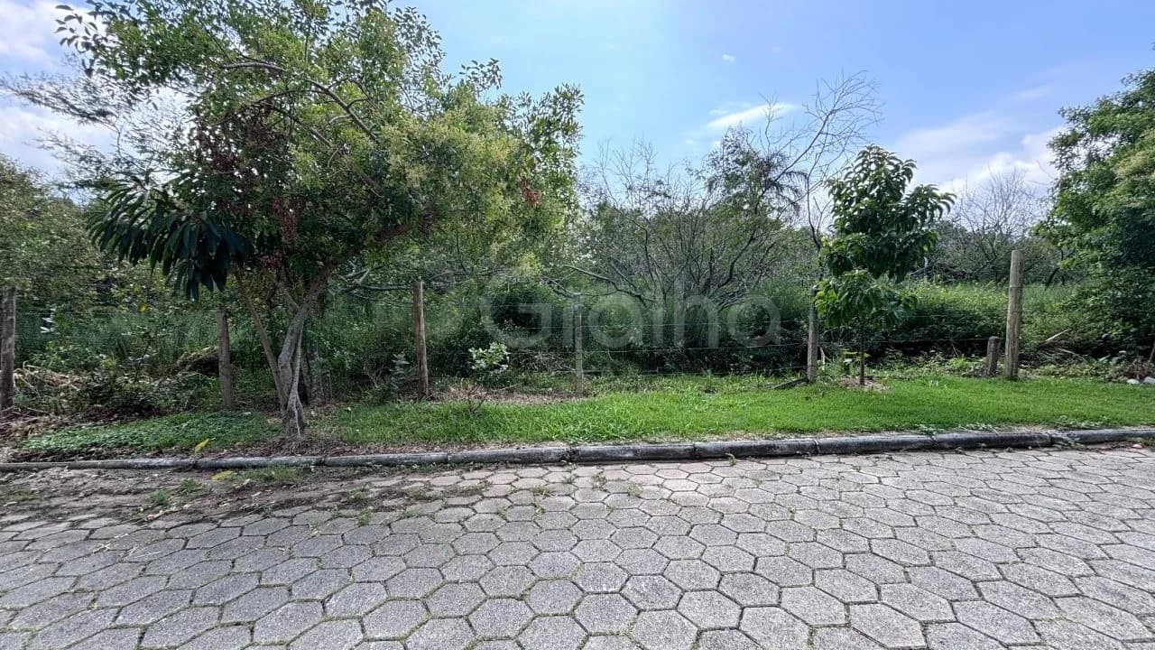 Terreno para venda em Açores com 385 m² — foto principal