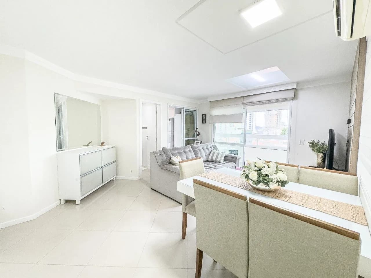 Apartamento para venda com 3 dormitórios em Kobrasol com 99 m² — foto 3