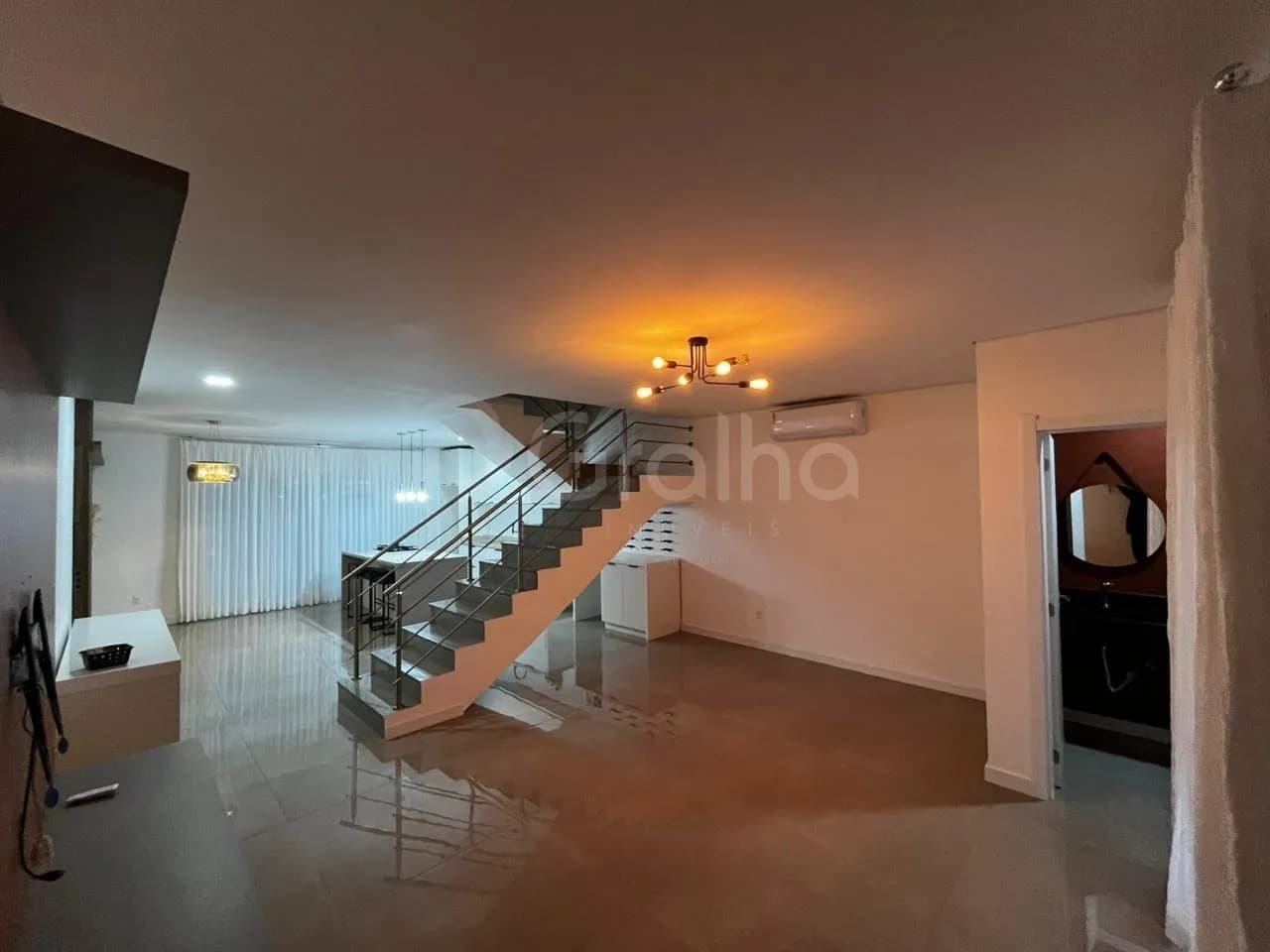 Casa para venda com 3 dormitórios em Ingleses Norte com 141 m² — foto 2