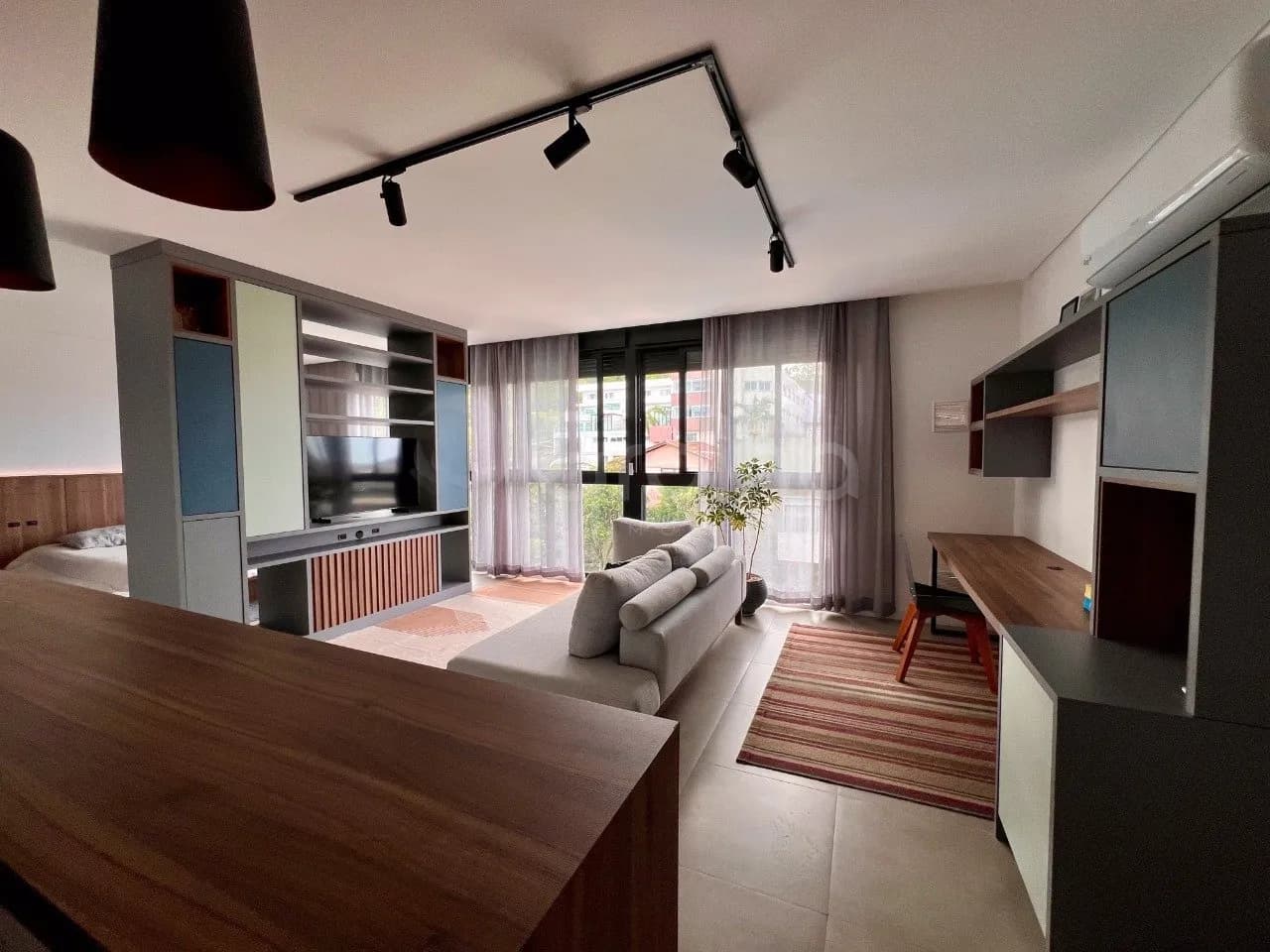 Apartamento para venda com 1 dormitório, em Coqueiros com 55 m² — foto 5