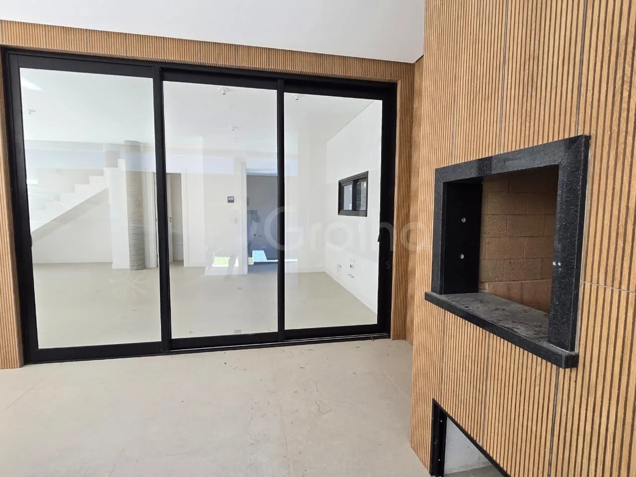 Casa para venda com 3 dormitórios em Cacupé com 230 m² — foto 4