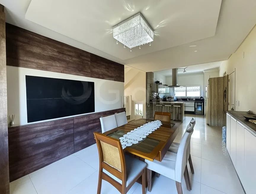 Casa para venda com 4 dormitórios em Pedra Branca com 368 m² — foto 3