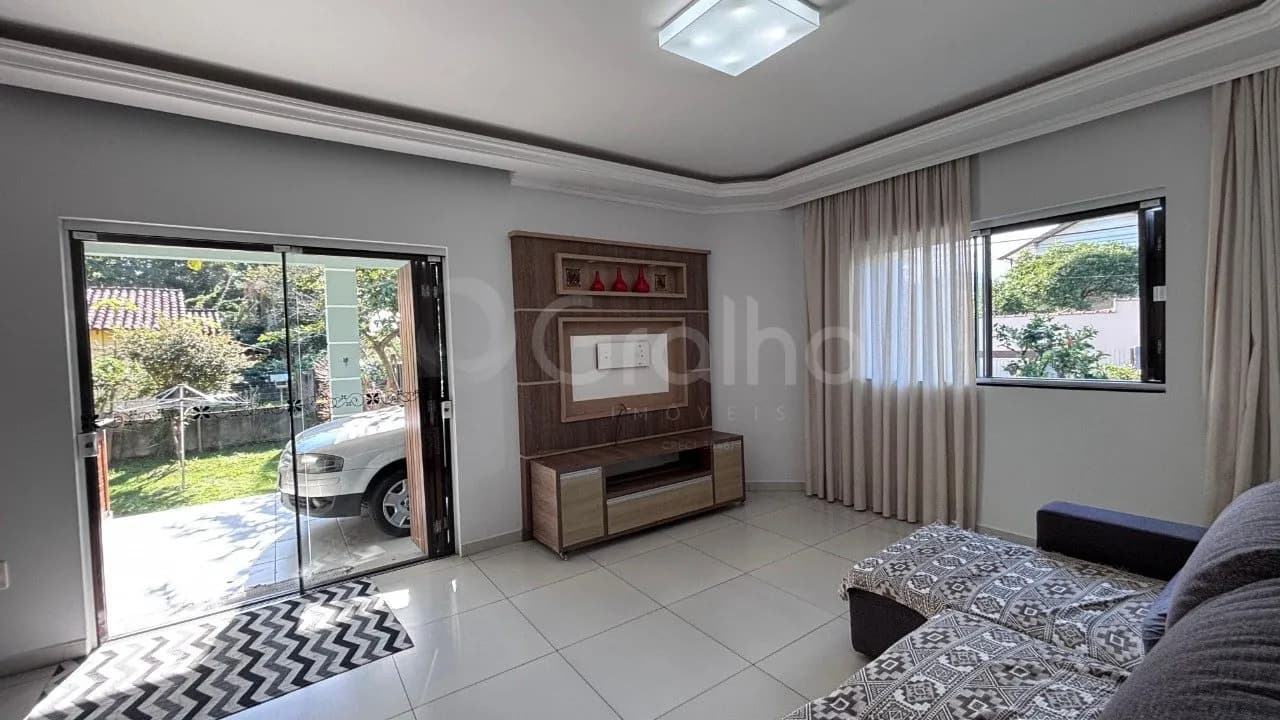 Casa para venda com 3 dormitórios em Campeche com 130 m² — foto 2