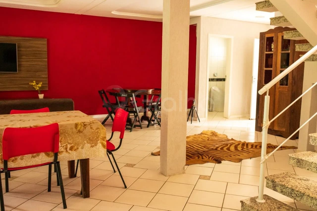 Casa para venda com 5 dormitórios em Praia Brava com 305 m² — foto 2