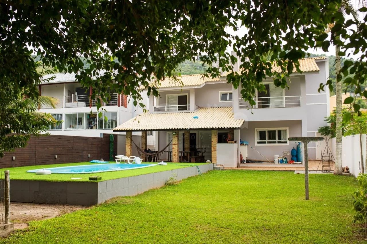 Casa para venda com 5 dormitórios em Praia Brava com 305 m² — foto principal
