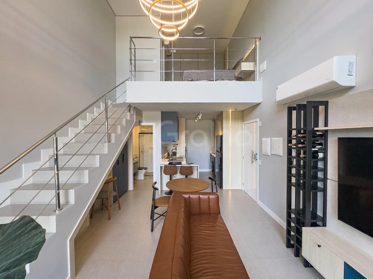 Loft para venda com 1 dormitório, em Lagoa Da Conceição com 53 m² — foto 2