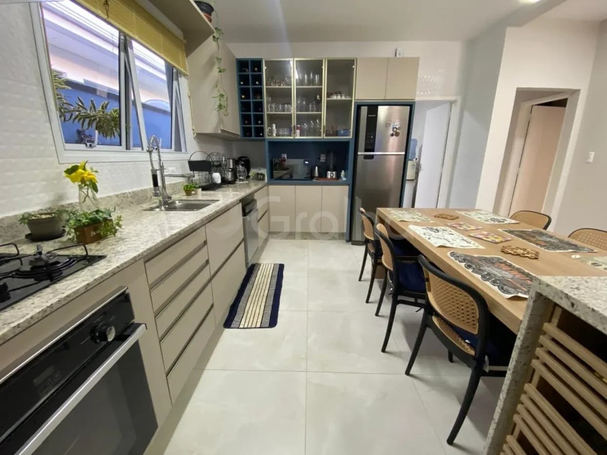 Casa para venda com 4 dormitórios em Santa Mônica com 197 m² — foto 5